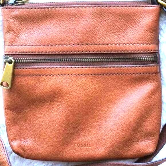Fossil Women Shoulder Bag Brown Leather 8" x 8" NWOT - Picture 1 of 7